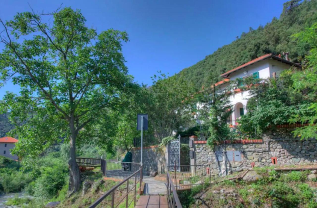 La Casa Sul Fiume Apartment Albisola Superiore Exterior photo